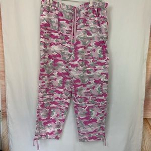 Disney World Pink Camo Convertible Pants Women’s